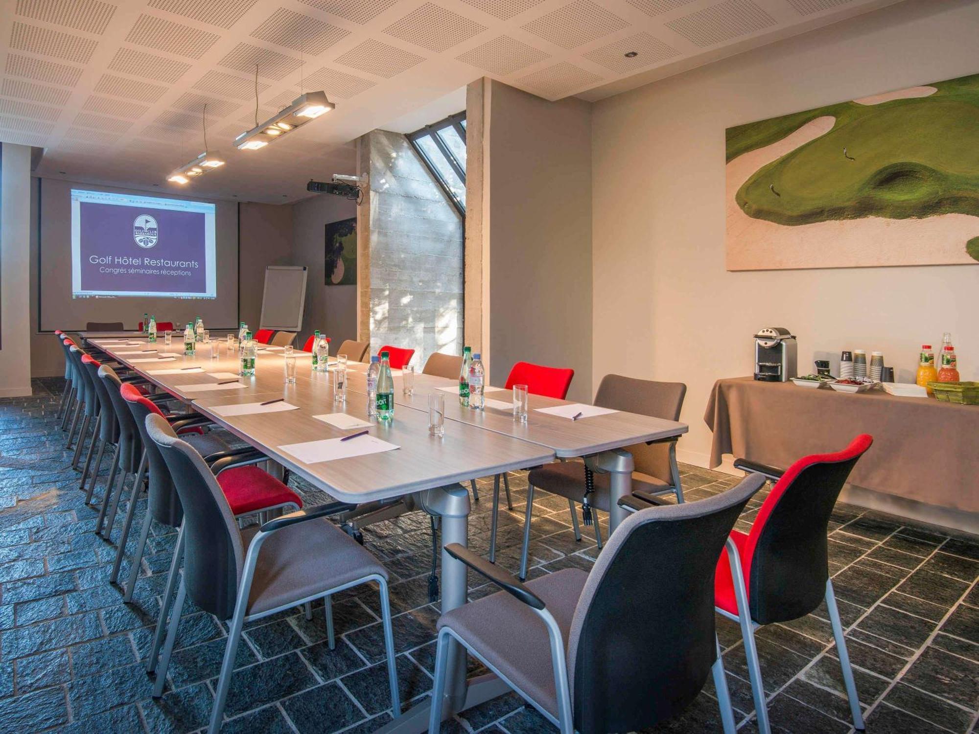 Mercure Brignoles Golf De Barbaroux & Spa Exterior foto