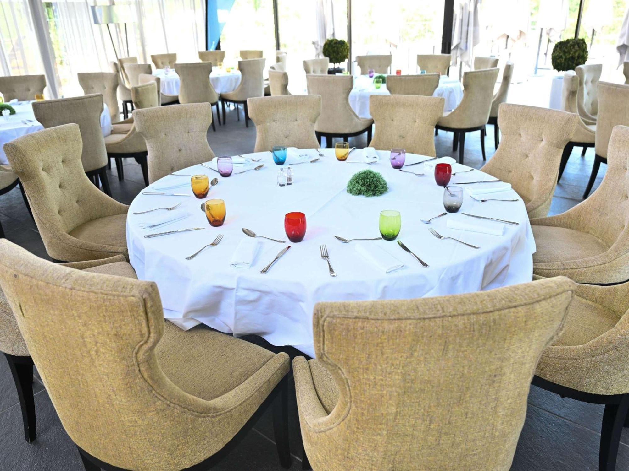 Mercure Brignoles Golf De Barbaroux & Spa Exterior foto