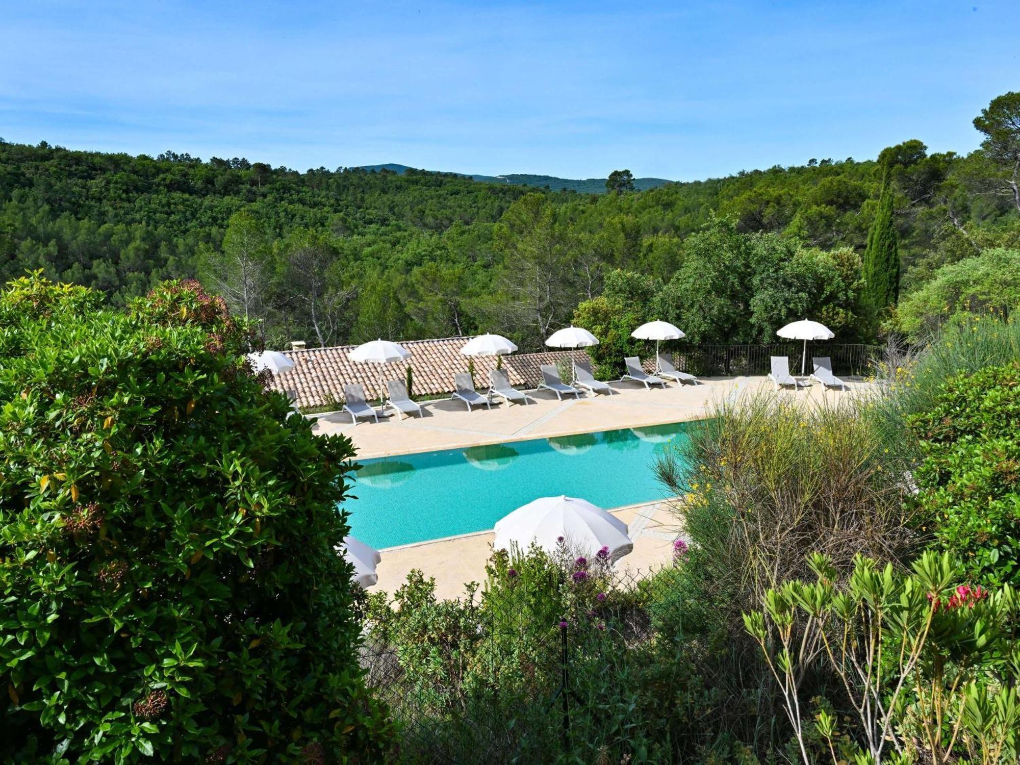 Mercure Brignoles Golf De Barbaroux & Spa Exterior foto