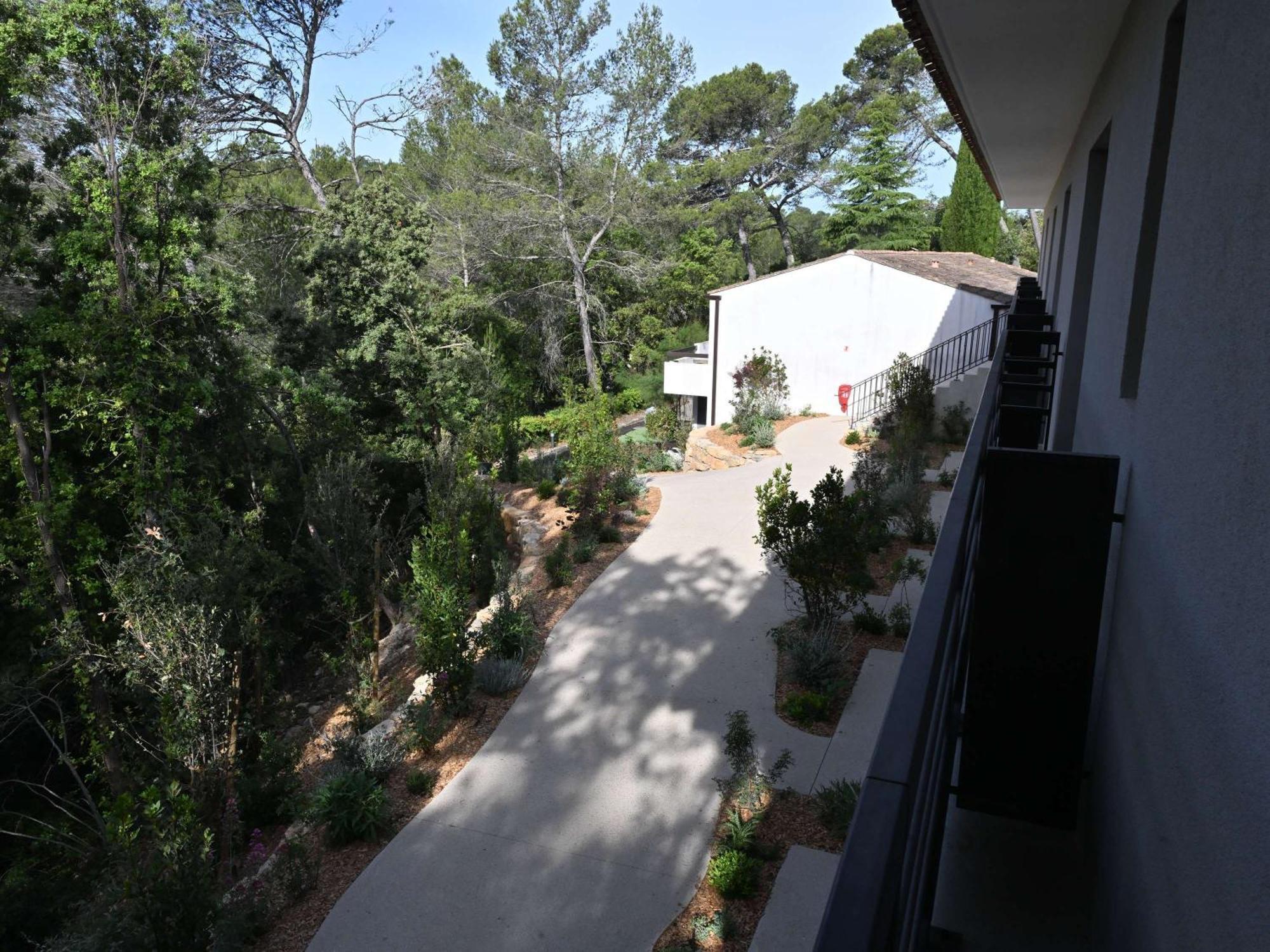 Mercure Brignoles Golf De Barbaroux & Spa Exterior foto
