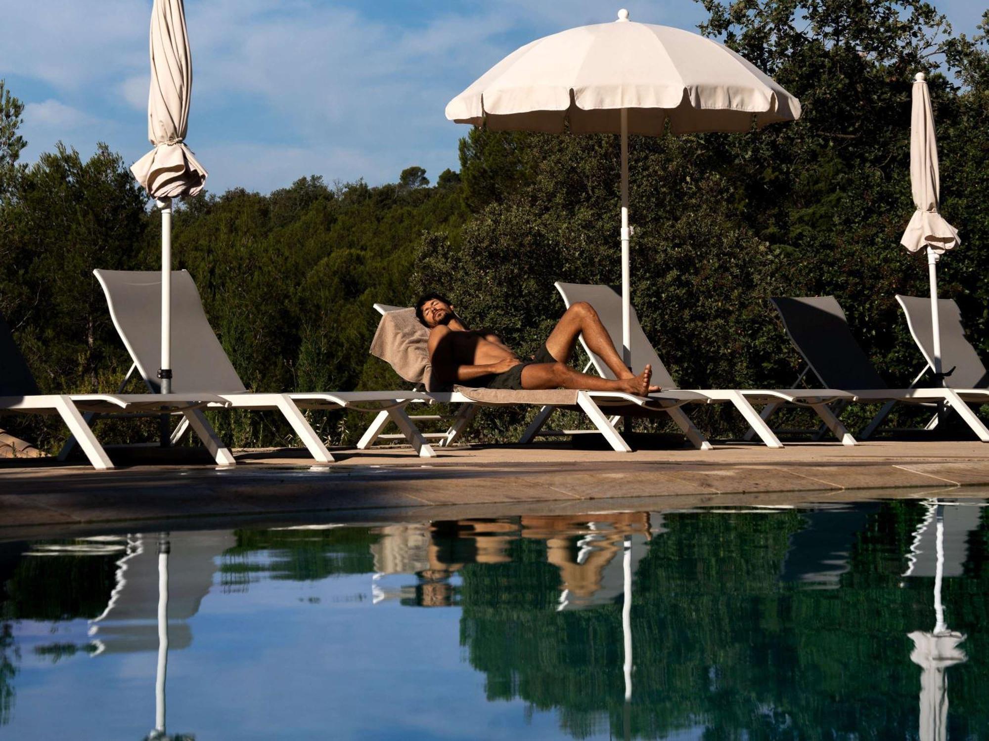 Mercure Brignoles Golf De Barbaroux & Spa Exterior foto