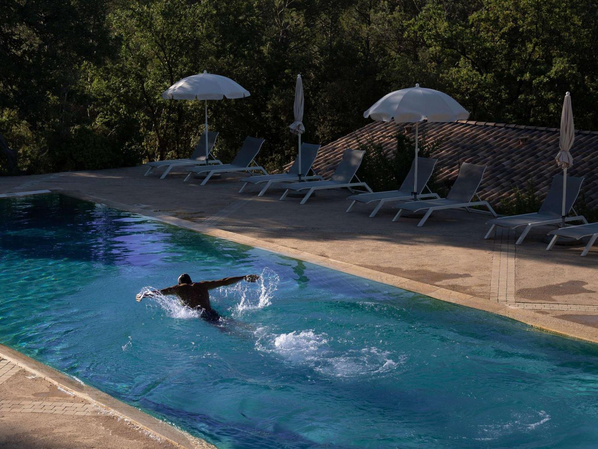 Mercure Brignoles Golf De Barbaroux & Spa Exterior foto