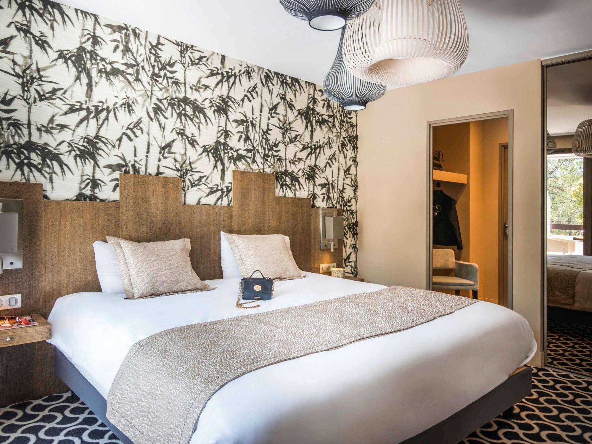 Mercure Brignoles Golf De Barbaroux & Spa Exterior foto