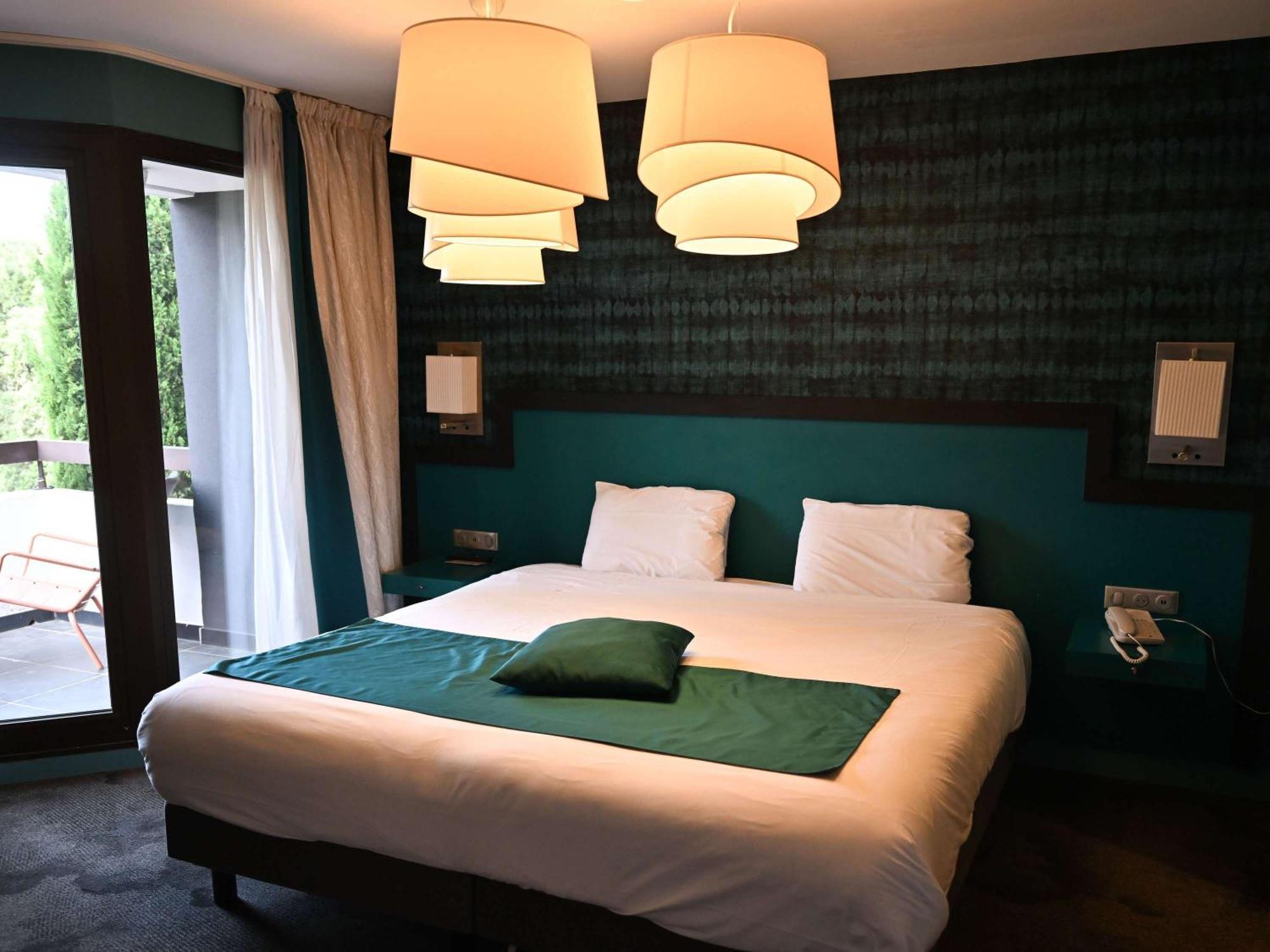 Mercure Brignoles Golf De Barbaroux & Spa Exterior foto